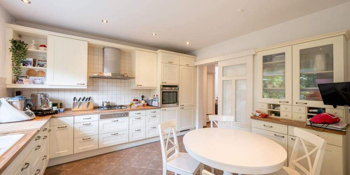 Einfamilienhaus Frankfurt am Main Harheim - 9 Zimmer, 259 m&sup2;, 1.250.000&euro; | Angebot:24834959