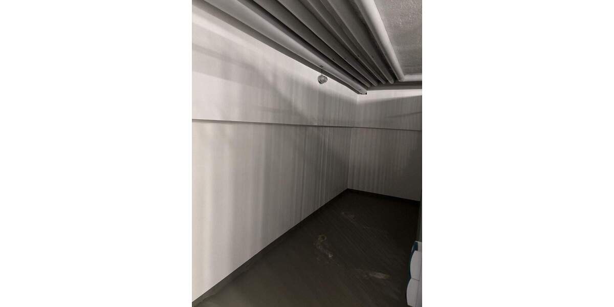 Etagenwohnung Offenbach am Main Hafen - 4 Zimmer, 154 m&sup2;, 2.695&euro; | Angebot:25737452