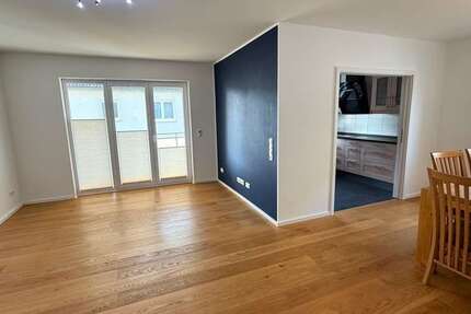 Wohnung zum Kaufen in Großkrotzenburg 359.000 € 95 m² 3 zimmer