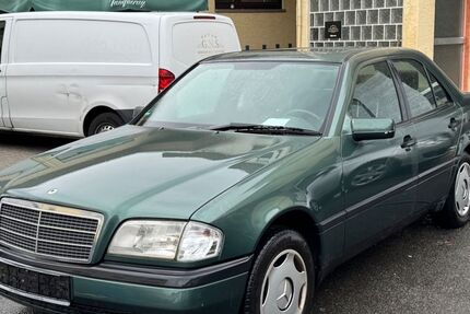 Mercedes-Benz C 180 180.000 km 1.500 &euro; Dreieich 63303