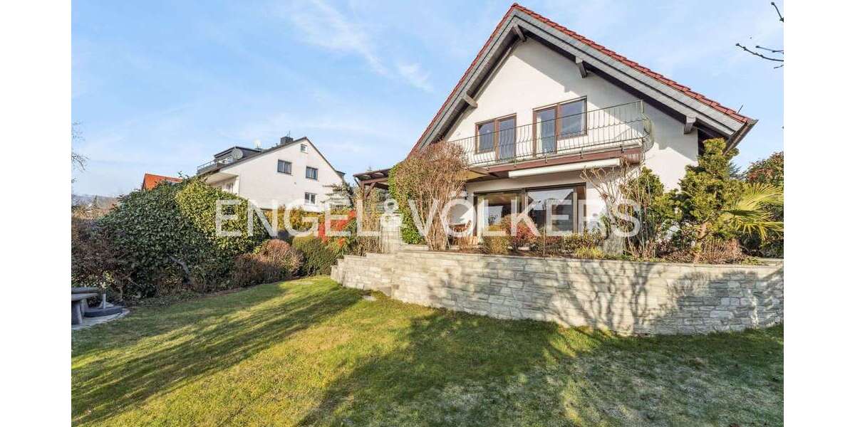 Haus zum Mieten in Kronberg im Taunus 2.500 € 153 m² 5 zimmer
