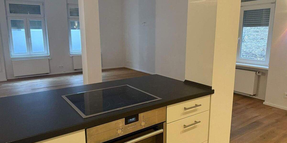 Saniertes Stadthaus FFM-Höchst-Nähe Bahnhof 4 zimmer