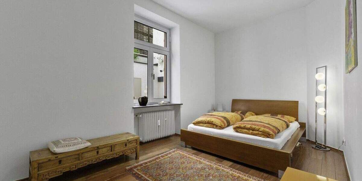 Altbau 4 Zi Wohnjuwel mit Garten, Sauna + Garage in FFM Ostend Bornheim, Gartenwhg mit Ruhefaktor 4 zimmer