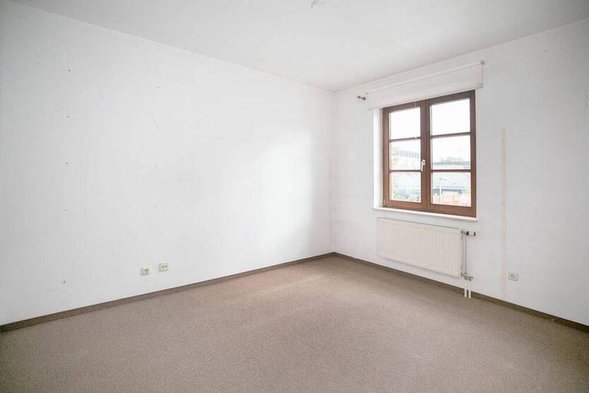Reihenendhaus in ruhiger Lage Neu-Isenburg - renovierungsbedürftig
