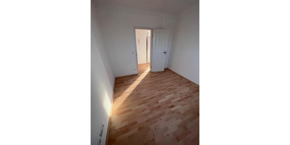 *Offenbach* 4-Zimmer-Albau-Wohnung mit Terrasse 4 zimmer
