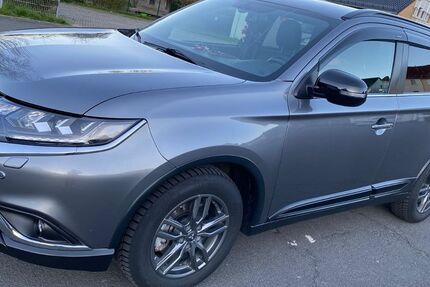 Mitsubishi Outlander 109.000 km 19.250 &euro; Neu-Anspach 61267
