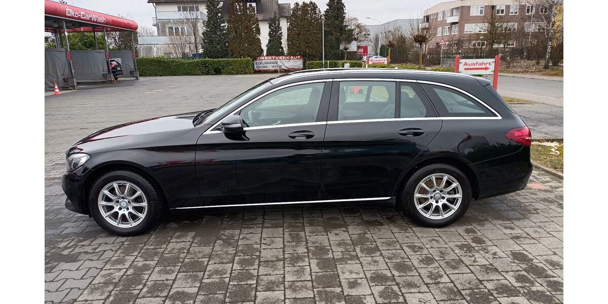 Mercedes-Benz 200 183.000 km 9.000 &euro; Griesheim 64347