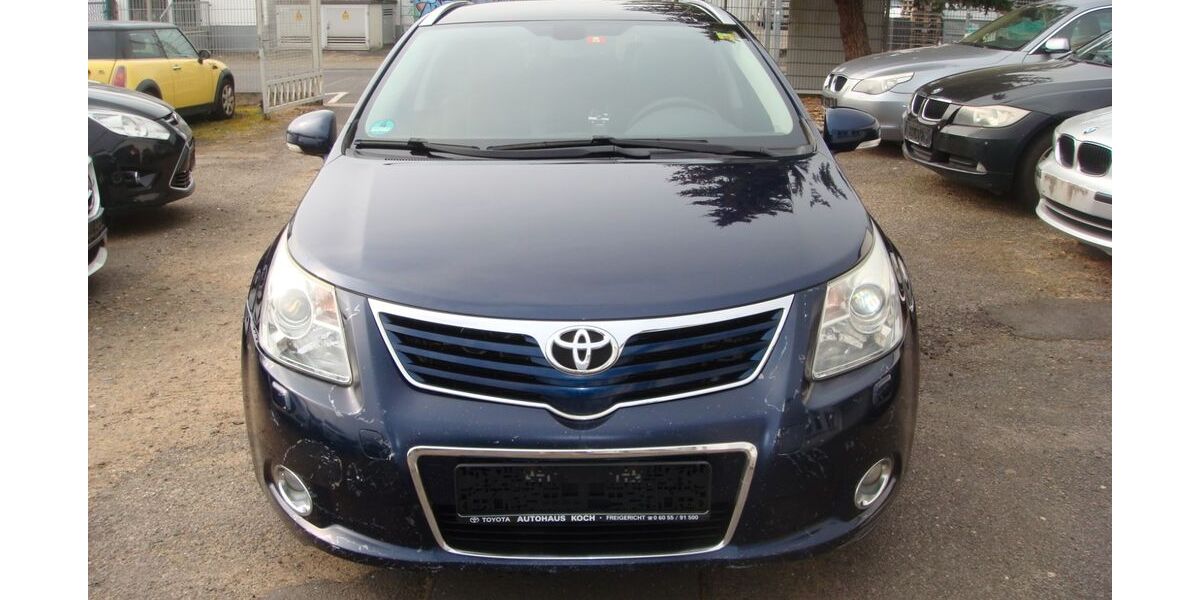 Toyota Avensis 314.000 km 2.750 &euro; Erlensee 63526