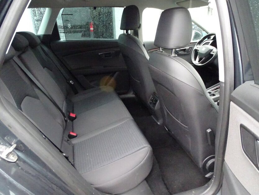 Leon ST 1,5l TGI (CNG) Xcellence, DSG, Navi, PDC,