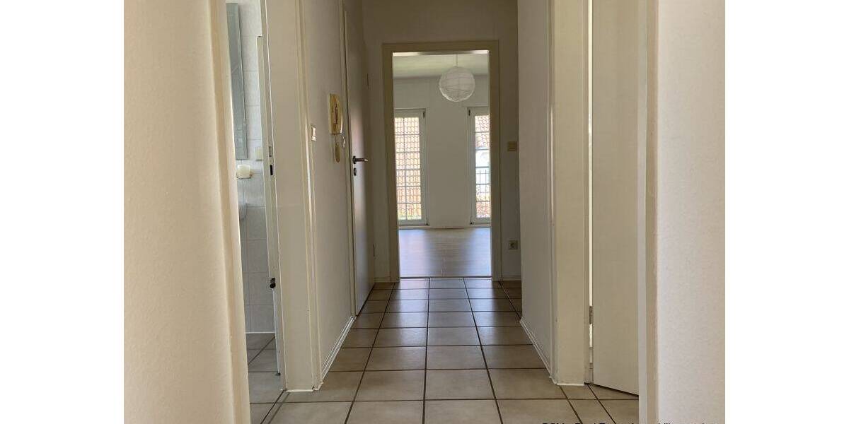 Etagenwohnung Rosbach von der Höhe Rodheim - 2 Zimmer, 72 m&sup2;, 950&euro; | Angebot:26927533