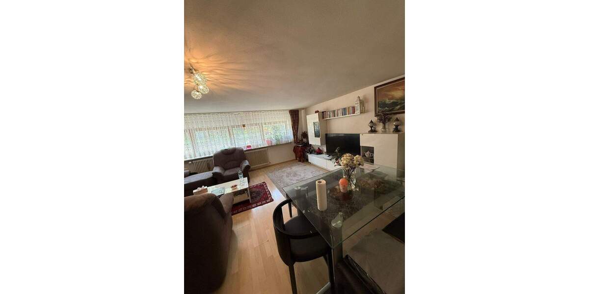 Attraktive Souterrainwohnung mit praktischen Schnitt 3 zimmer