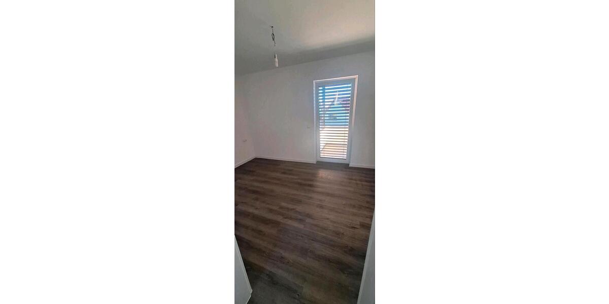Etagenwohnung Großkrotzenburg - 4 Zimmer, 90 m&sup2;, 1.500&euro; | Angebot:26407517