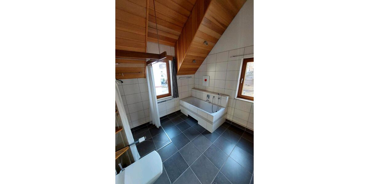 Einfamilienhaus Friedberg (Hessen) - 4 Zimmer, 125 m&sup2;, 1.450&euro; | Angebot:24610090