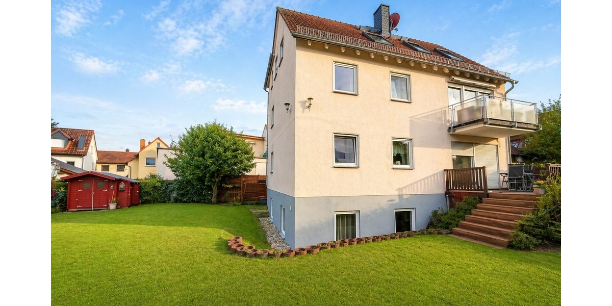 Karben: Modernes 3-Familienhaus im alten Ortskern von Petterweil - Mehrfamilienhaus, Wohnhaus Karben | Angebot:25444335