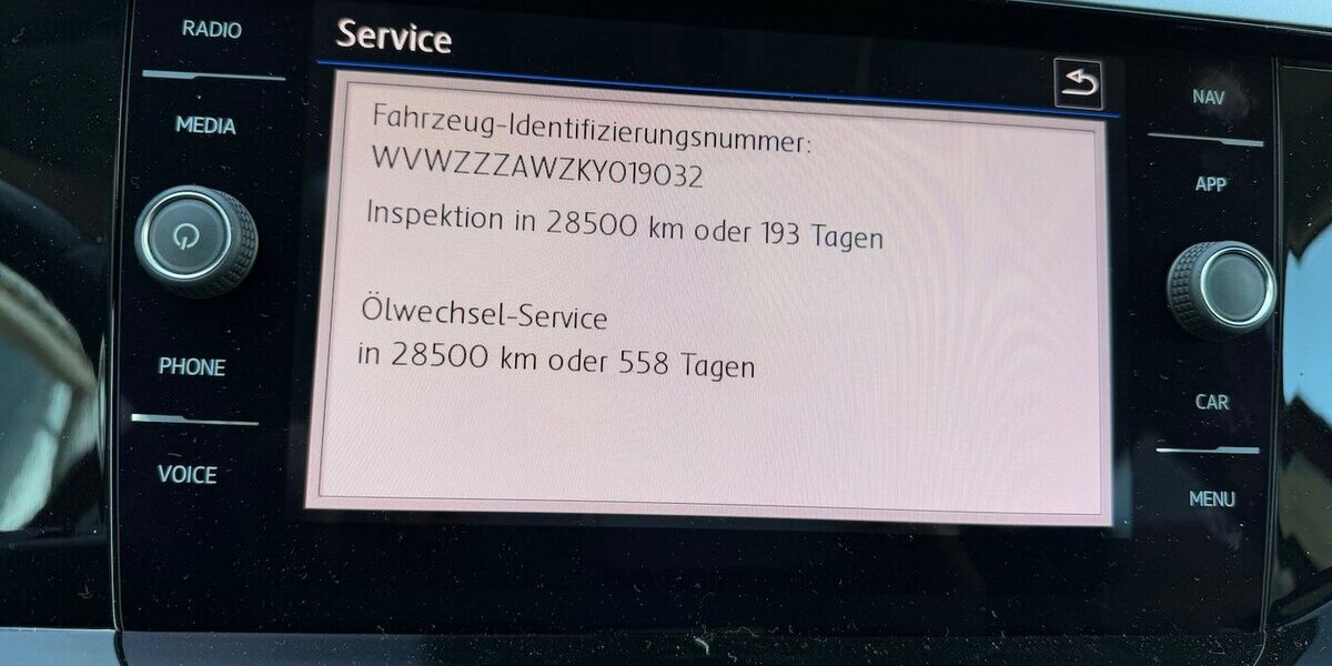 VW Polo 1.0 TSI Comfortline/LED/Panorama/SportSelectF 85.014 km 12.499 &euro; Frankfurt 60386