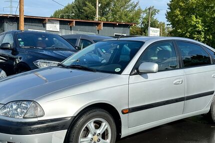 Toyota Avensis 153.000 km 1.999 € Frankfurt am Main 60486