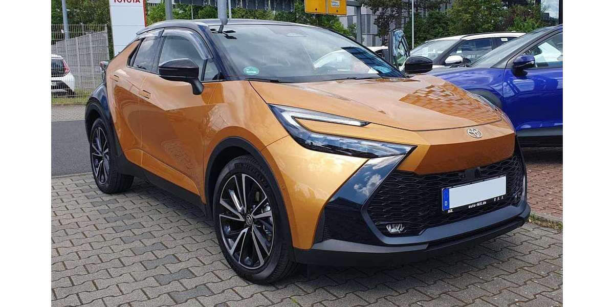 Toyota C-HR 12.500 km 37.000 &euro; Eschborn 65760