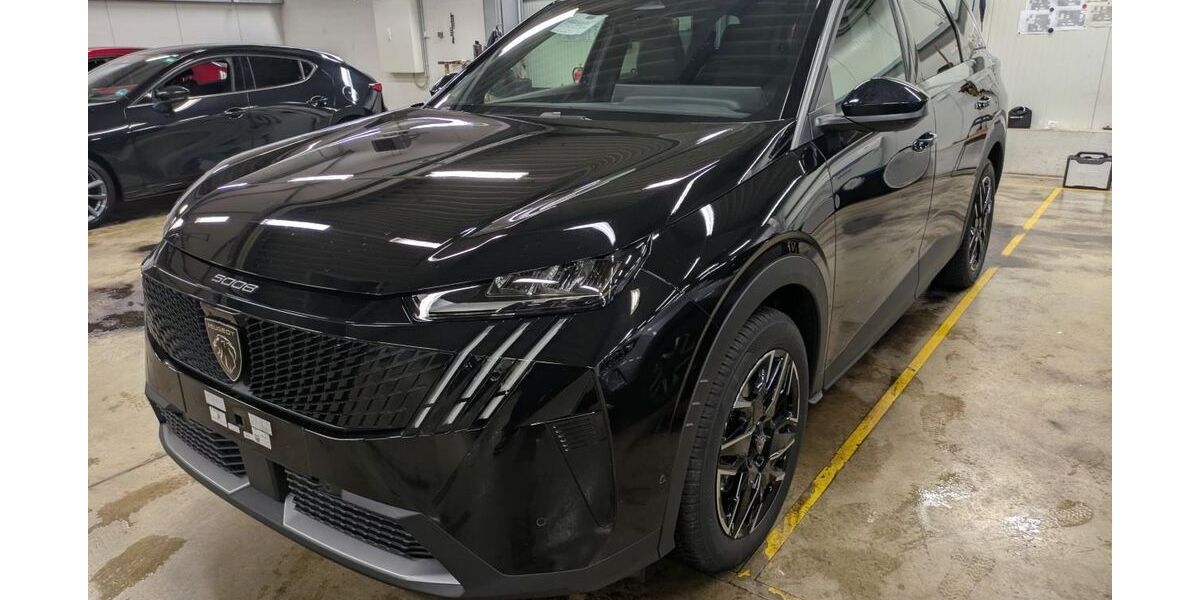 Peugeot 5008 13.558 km 31.980 &euro; Rüsselsheim 65428