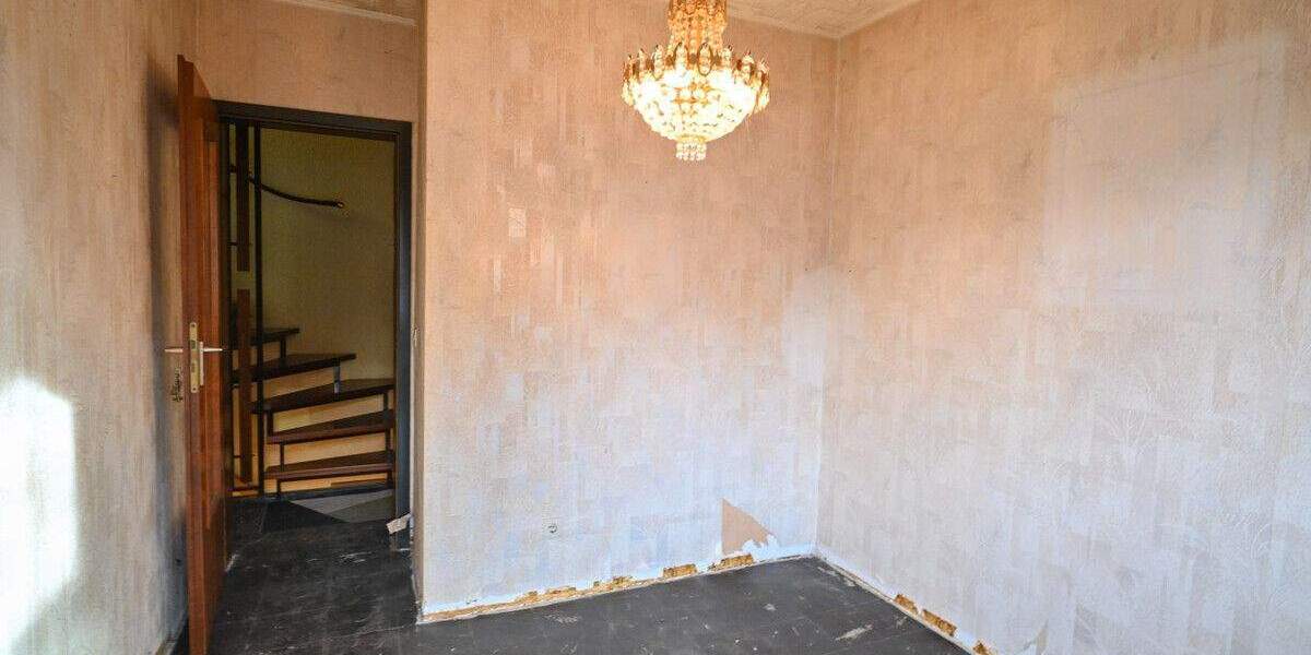 Einfamilienhaus Dieburg - 7 Zimmer, 105 m&sup2;, 379.000&euro; | Angebot:25693347