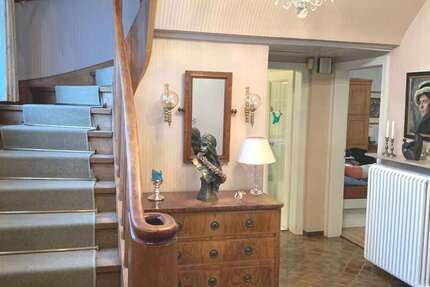 Haus zum Kaufen in Bad Homburg vor der Höhe 2.400.000 € 213 m² 10 zimmer