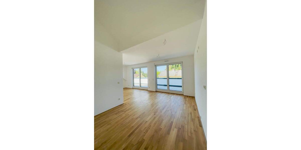 Neubau DG Wohnung mit Blick in den Taunus. 3 zimmer