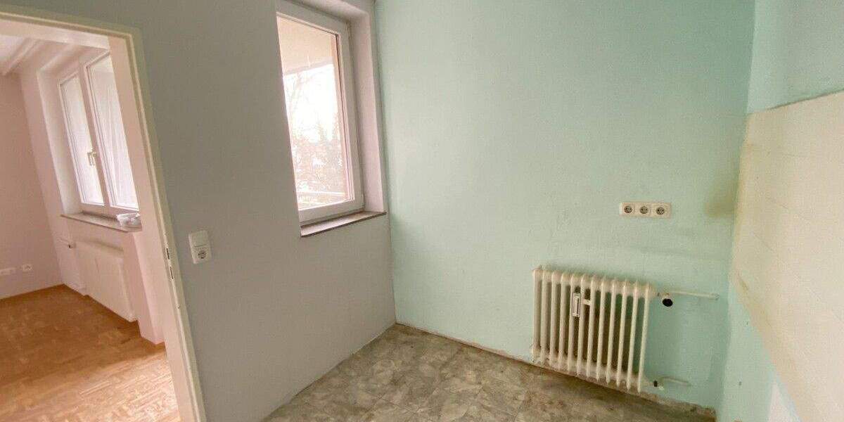 Renovierungsbedürftiges 1-Zimmerapartment mit Garage in Heusenstamm 1 zimmer