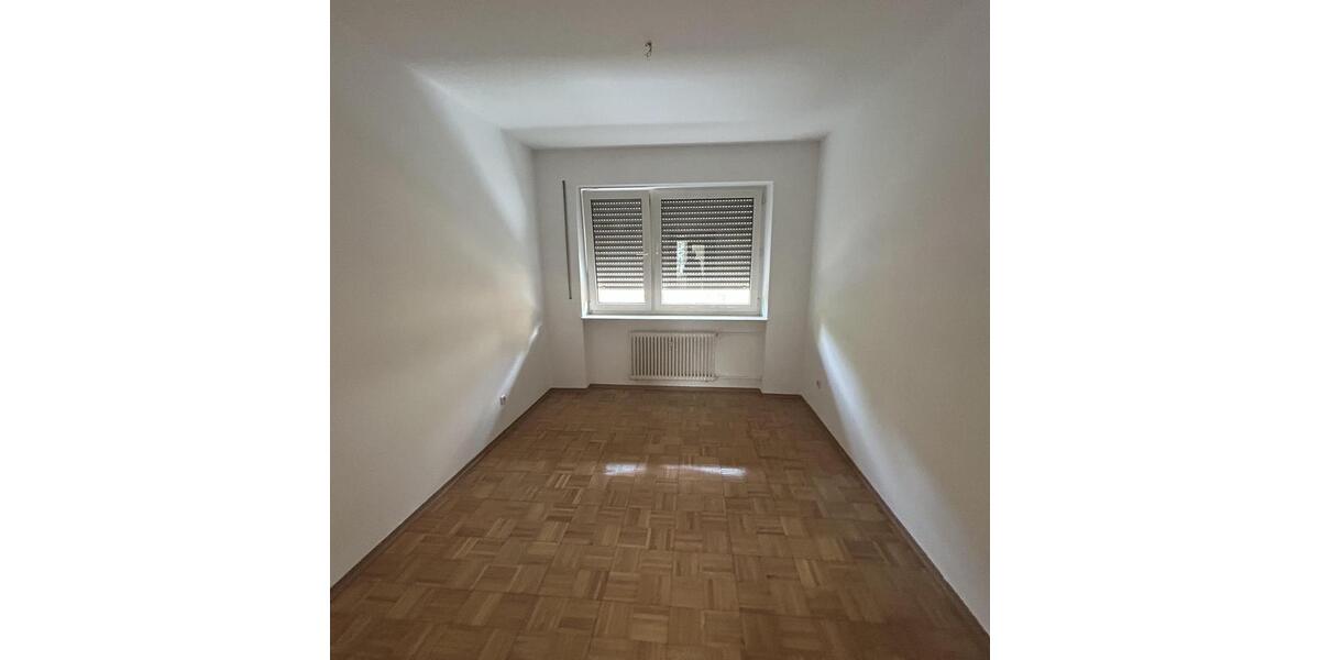 Etagenwohnung Frankfurt am Main Fechenheim - 3 Zimmer, 80 m&sup2;, 1.300&euro; | Angebot:23027842