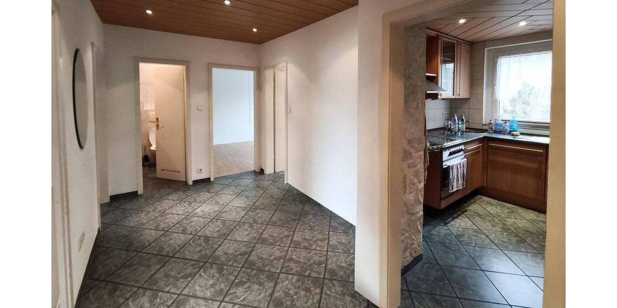 Etagenwohnung Frankfurt am Main Praunheim - 3 Zimmer, 88 m&sup2;, 1.200&euro; | Angebot:26866272