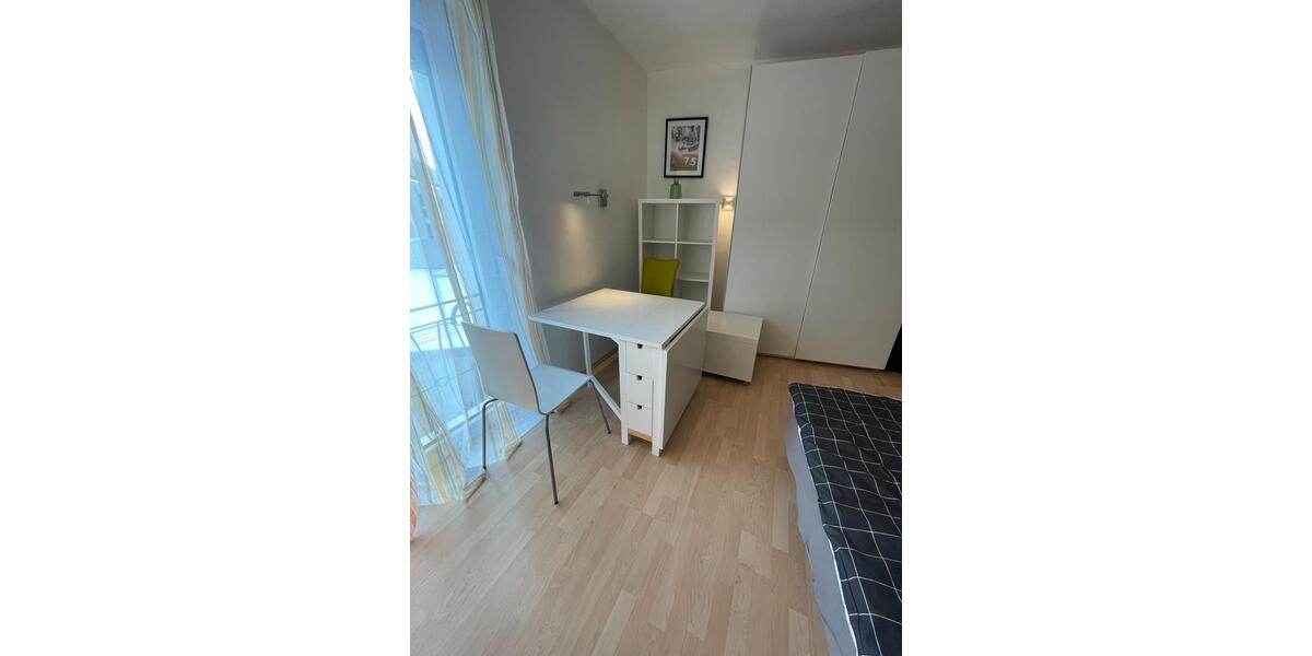 Etagenwohnung Frankfurt am Main Sachsenhausen Süd - 1 Zimmer, 25 m&sup2;, 1.300&euro; | Angebot:26625696