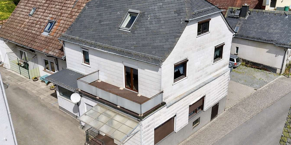 Einfamilienhaus Schmitten im Taunus - 12 Zimmer, 356 m&sup2;, 399.000&euro; | Angebot:26443435