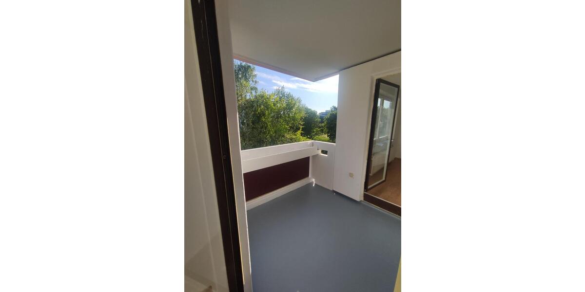 Helle 2-Zimmer Wohnung mit Balkon in Frankfurt Nieder-Eschbach 2 zimmer