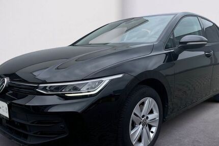 VW Golf 42.196 km 22.940 &euro; Bad Soden 65812