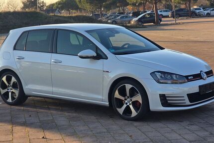 VW Golf 142.000 km 14.800 &euro; Büttelborn 64572