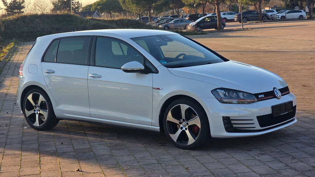 VW Golf 142.000 km 14.800 &euro; Büttelborn 64572