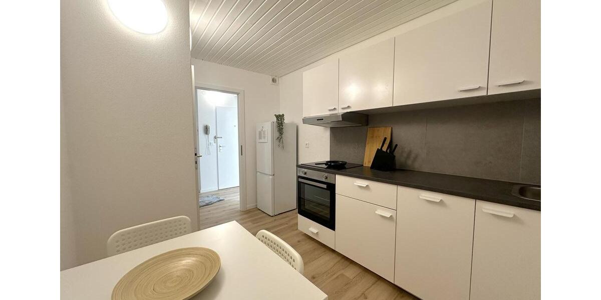 freies stylisches Dachzimmer in grundsanierter 3er-WG in Frankfurt am Main 1 zimmer