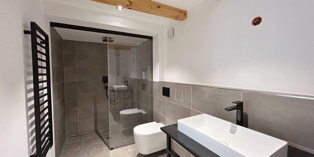 Helle und repräsentative Gewerbefläche mit Galerie zimmer