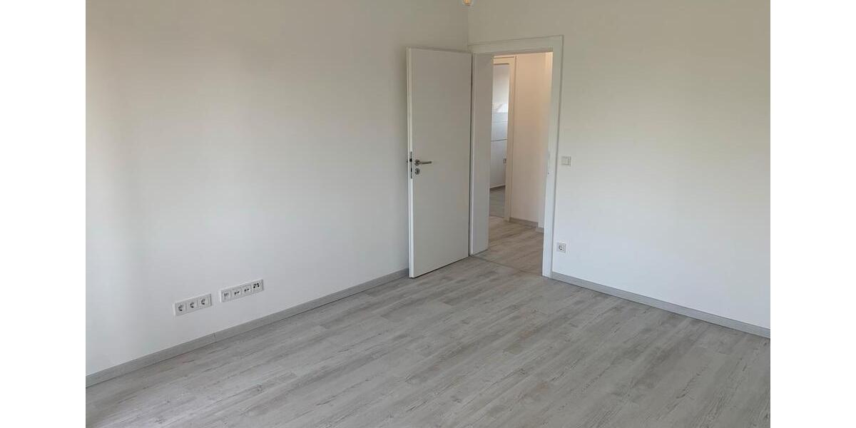 Etagenwohnung Bischofsheim - 2 Zimmer, 48 m&sup2;, 800&euro; | Angebot:26386402