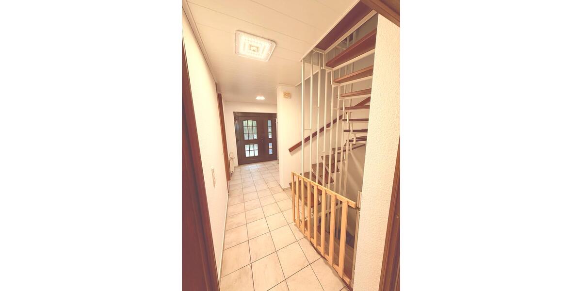 Reihenhaus Frankfurt am Main Oberrad - 6 Zimmer, 155 m&sup2;, 2.500&euro; | Angebot:26594364