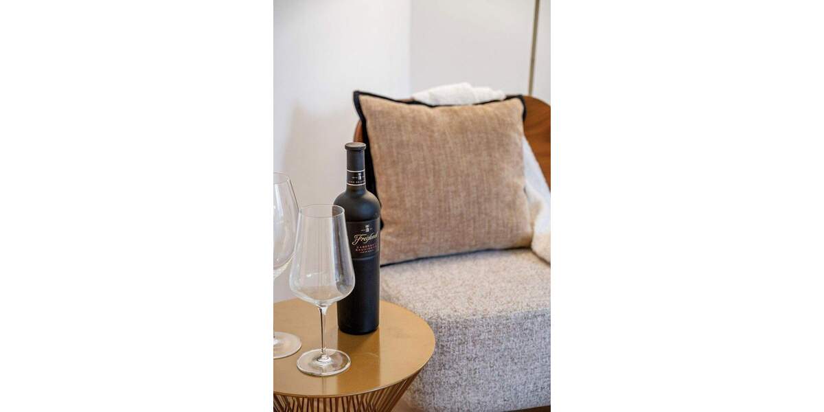 Einziehen und wohlfühlen - Erstbezug nach umfassender Sanierung in Toplage 3 zimmer