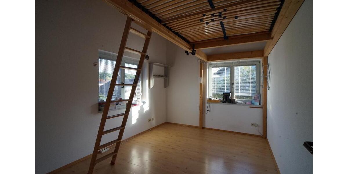 Maisonettenwohnung Niedernhausen - 6.5 Zimmer, 165 m&sup2;, 1.650&euro; | Angebot:25084623