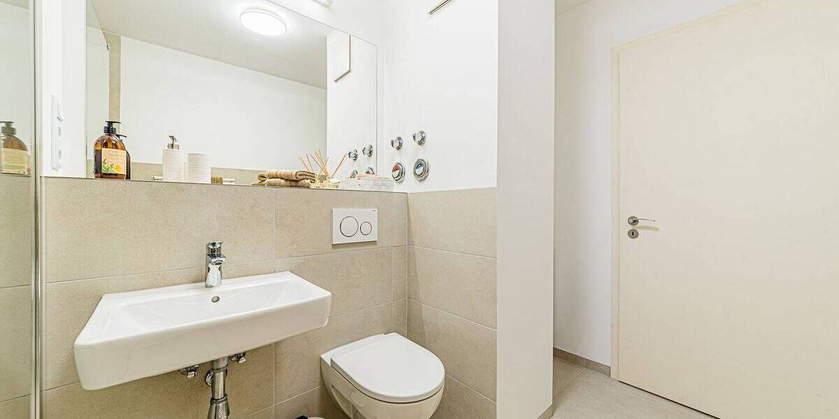 Etagenwohnung Frankfurt am Main Westend-Süd - 2 Zimmer, 64 m&sup2;, 532.000&euro; | Angebot:26902144