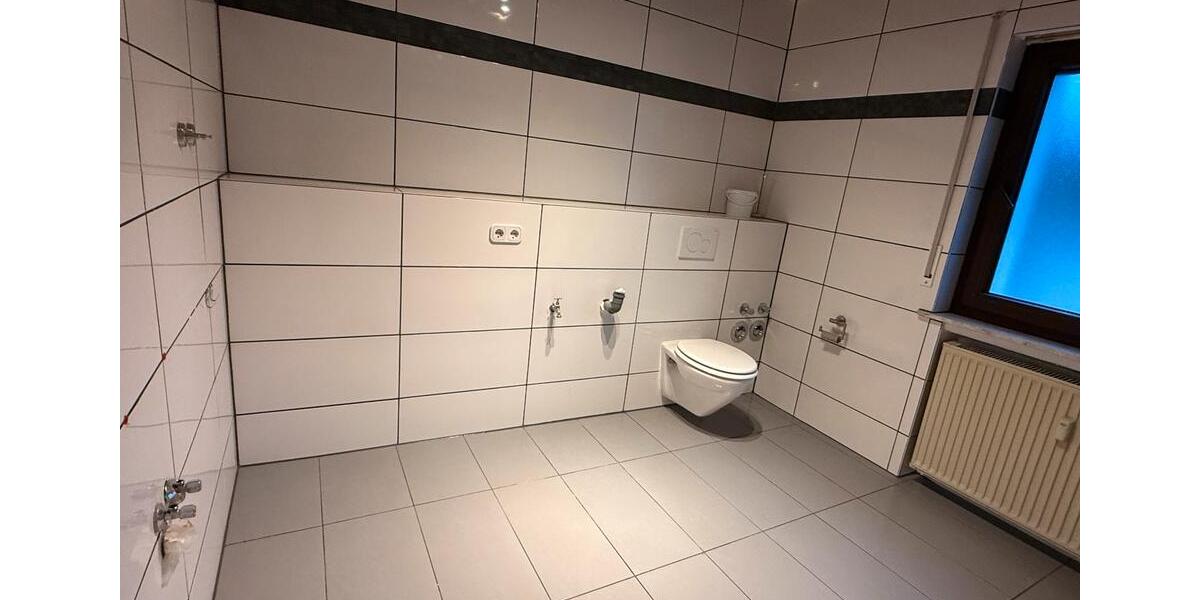 Etagenwohnung Wehrheim - 3 Zimmer, 105 m&sup2;, 1.270&euro; | Angebot:25784276