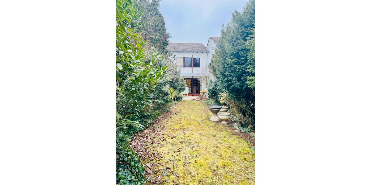 Reihenhaus Frankfurt am Main Mitte-West - 5.5 Zimmer, 112 m&sup2;, 739.000&euro; | Angebot:25101991