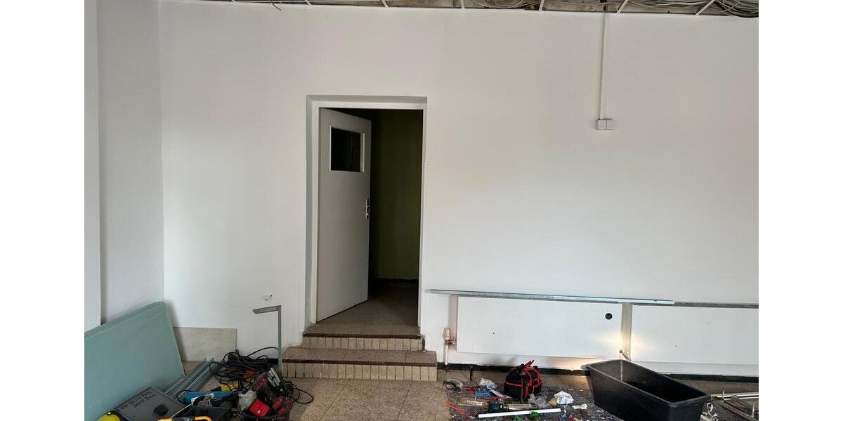 Große Gewerbefläche in Großauheim zu vermieten ab sofort zimmer