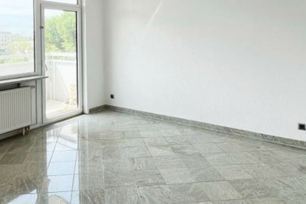 3-Zimmer Wohnung mit voll möblierter Küche, Balkon und TG in FFM 3 zimmer