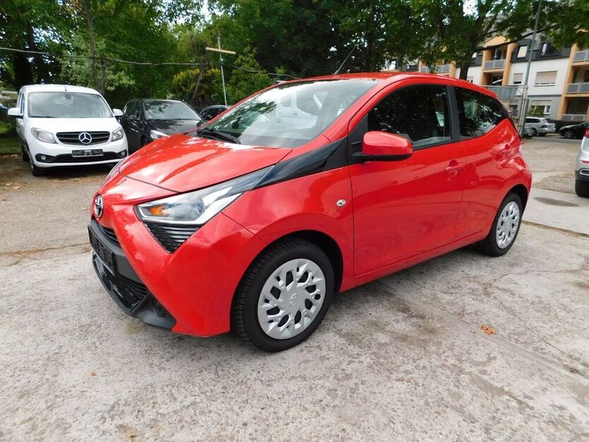 Aygo (X)