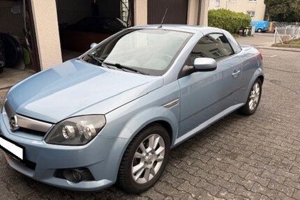 Opel Tigra 119.000 km 2.199 &euro; Offenbach 63073