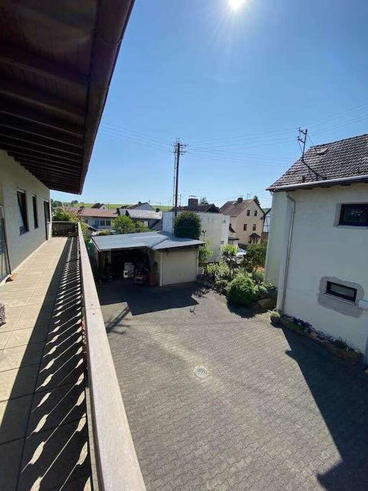 Haus zum Kaufen in Idstein 420.000 € 320 m²