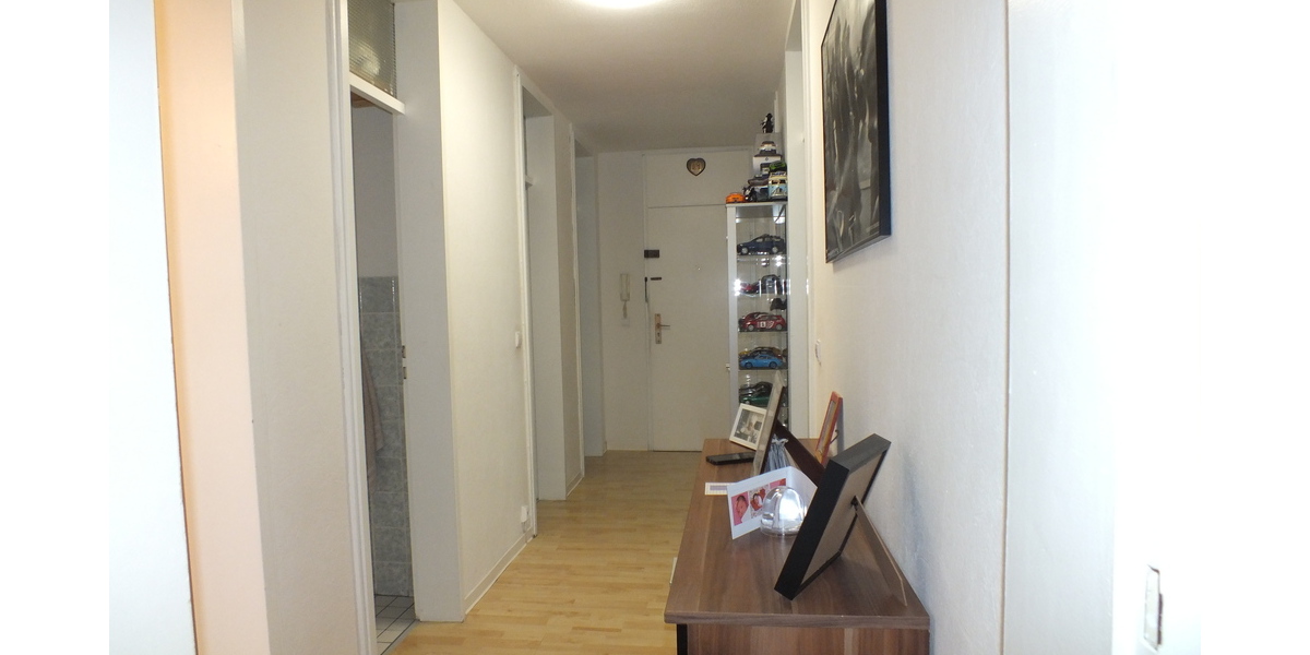 Schicke 3 Zimmer ETW mit ca. 80m² Wohnfläche Kfz. Stellpl.und Balkon - Appartement Groß-Gerau Gerau | Angebot:24610052