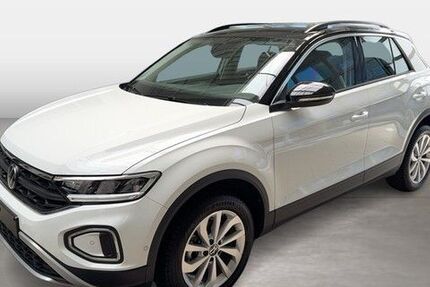 VW T-Roc 8.708 km 27.980 &euro; Frankfurt am Main 60528